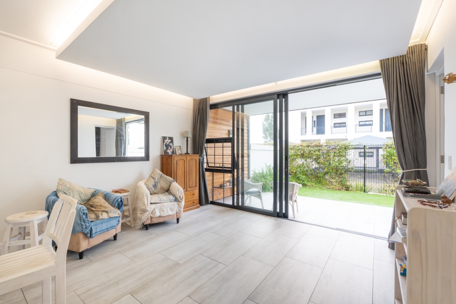 3 Bedroom Property for Sale in Paardevlei Western Cape